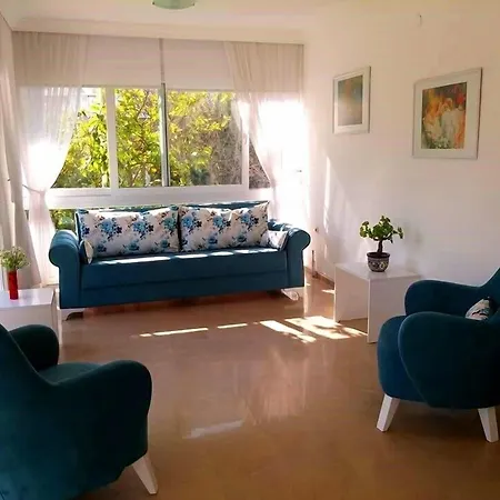 Parla Aparthotel