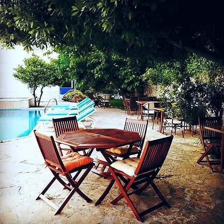 Apart Otel Parla 2*