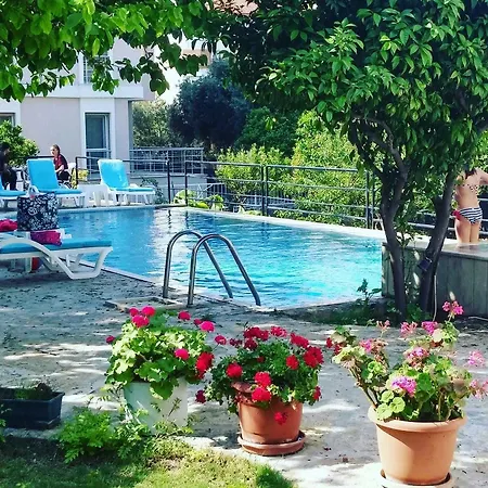 Parla Hotel de apartamente Çeşme
