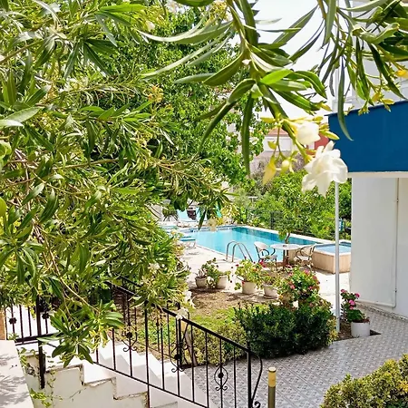 Apartahotel Parla 4*