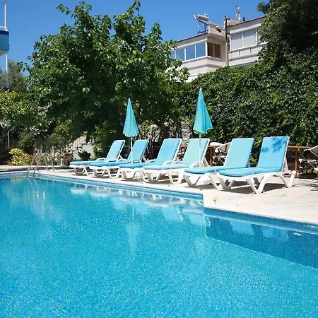 Hotel de apartamente Parla 4*