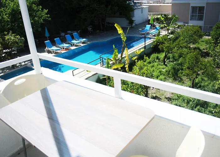 Apart Otel Parla Çeşme