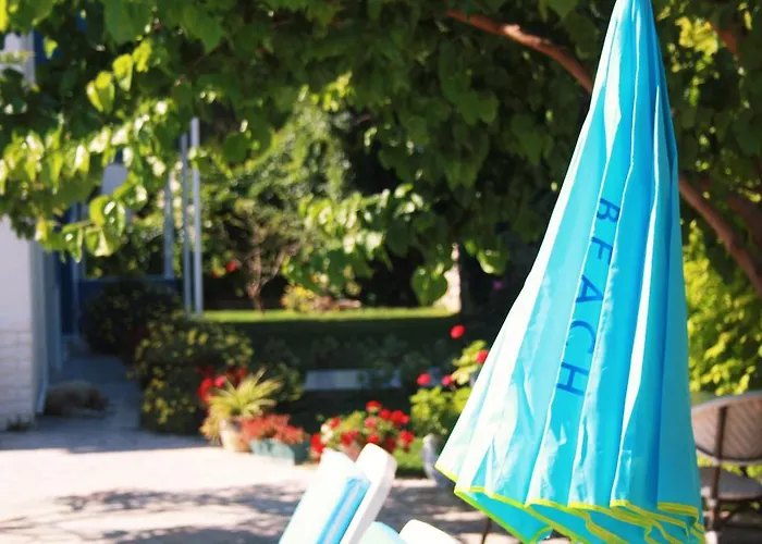 Apart Otel Parla Çeşme